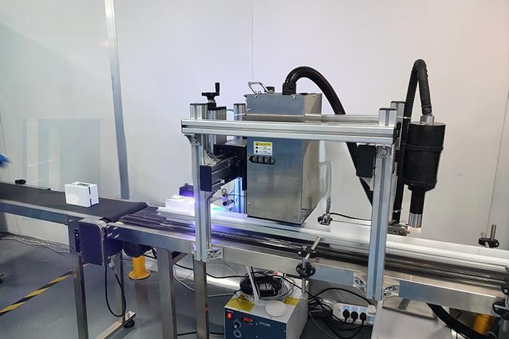 以“光”為墨：揭秘UV噴碼機的工作原理